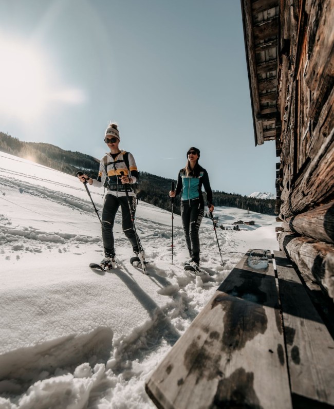 Mit Schneeschuhen wandern im Winter